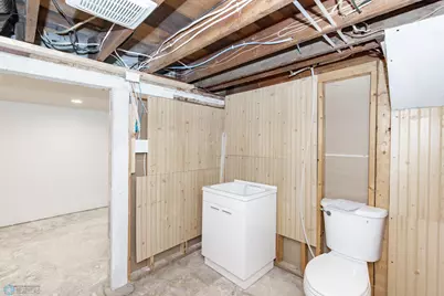 709 13th Street N, Moorhead, MN 56560 - Photo 41