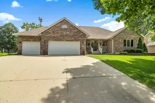 1904 Red Fox Rd, Saint Cloud, MN 56301 - Photo 1