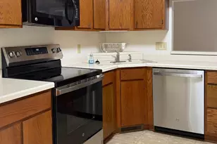 4130 3rd St NE, Columbia Heights, MN 55421 - Photo 5