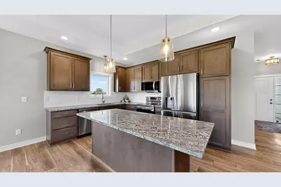 106 Fairway Street, Zumbrota, MN 55992 - Photo 3