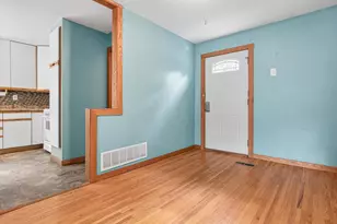 5527 Fremont Ave N, Brooklyn Center, MN 55430 - Photo 3