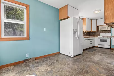 5527 Fremont Avenue N, Brooklyn Center, MN 55430 - Photo 11