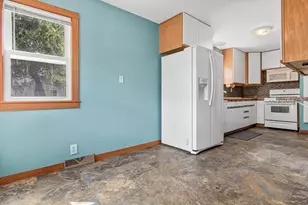 5527 Fremont Ave N, Brooklyn Center, MN 55430 - Photo 11