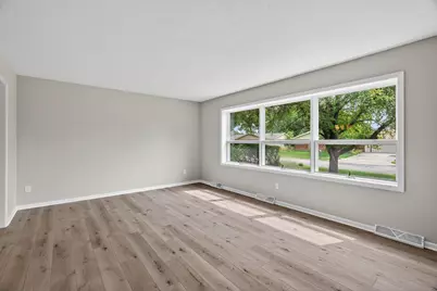 559 21st Street NE, Rochester, MN 55906 - Photo 9