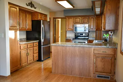 1206 S Shore Drive, Worthington, MN 56187 - Photo 7