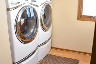 1206 S Shore Dr, Worthington, MN 56187 - Photo 9