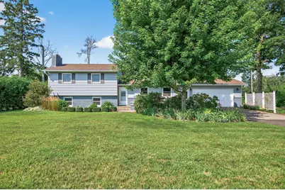 1209 1/2 7th Avenue N, Princeton, MN 55371 - Photo 1