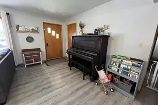 520 E 5th St, Litchfield, MN 55355 - Photo 9