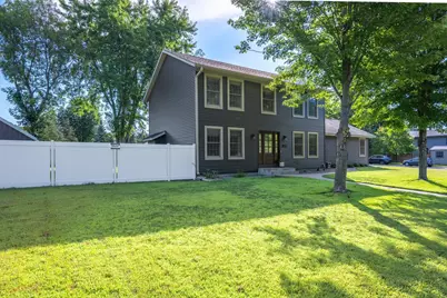 205 Evergreen Drive E, Cannon Falls, MN 55009 - Photo 1