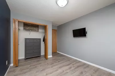 205 Evergreen Drive E, Cannon Falls, MN 55009 - Photo 25