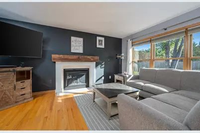 205 Evergreen Drive E, Cannon Falls, MN 55009 - Photo 3