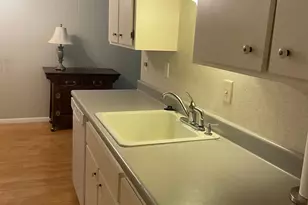 10113 W 34th St, Hopkins, MN 55305 - Photo 7