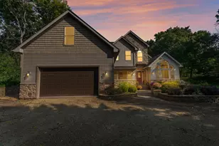 2317 Arlington Ave E, Maplewood, MN 55119 - Photo 1