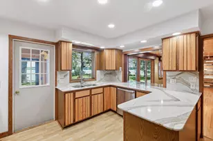 2245 Cottonwood Lake Dr, Windom, MN 56101 - Photo 11