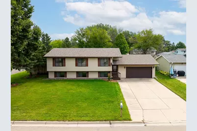 2205 4th Avenue SE, Owatonna, MN 55060 - Photo 1