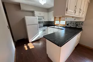 1100 5th St NW, Austin, MN 55912 - Photo 9