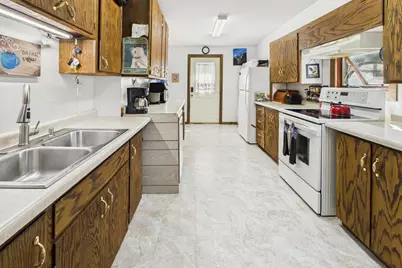 108 Central Avenue S, Bertha, MN 56437 - Photo 5