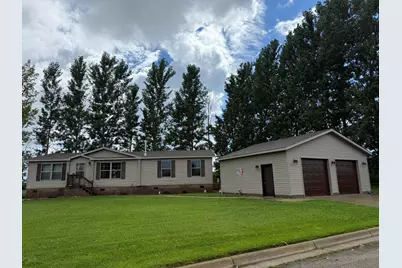 2705 18th Street NW, Owatonna, MN 55060 - Photo 1