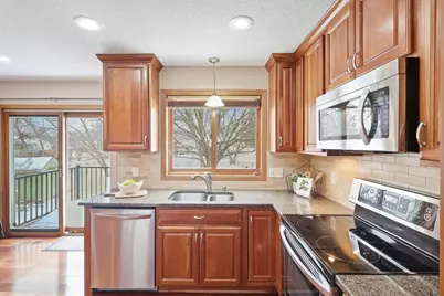 12955 Black Hills Drive, Burnsville, MN 55337 - Photo 3