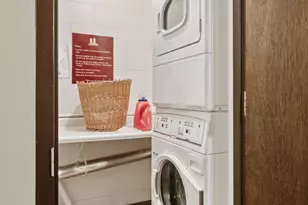 410 Groveland Ave, Minneapolis, MN 55403 - Photo 27