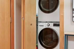 215 10th Ave S, Minneapolis, MN 55415 - Photo 33