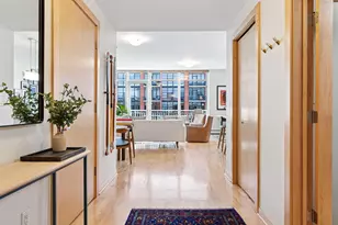 215 10th Ave S, Minneapolis, MN 55415 - Photo 1