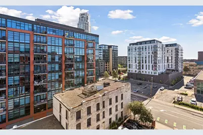 215 10th Avenue S #731, Minneapolis, MN 55415 - Photo 39