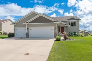1106 Mulberry Ave NE, Montgomery, MN 56069 - Photo 1