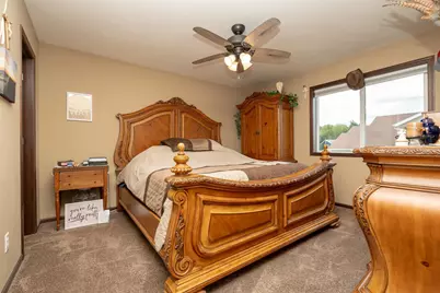 1106 Mulberry Avenue NE, Montgomery, MN 56069 - Photo 11