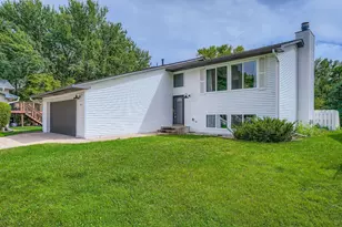 7557 Springbrook Plaza, Woodbury, MN 55125 - Photo 1