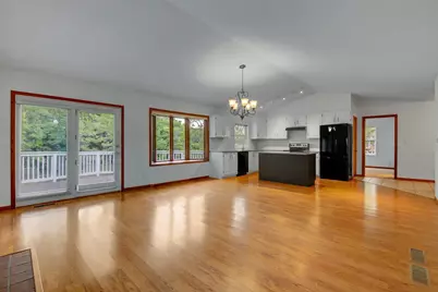 6281 Whispering Oaks Drive, Eden Prairie, MN 55346 - Photo 11