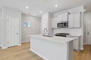 366 Trenton Ln, West Saint Paul, MN 55118 - Photo 1