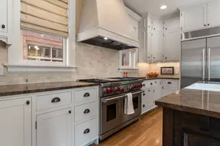 884 Lincoln Ave, Saint Paul, MN 55105 - Photo 15