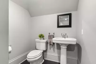 884 Lincoln Ave, Saint Paul, MN 55105 - Photo 47