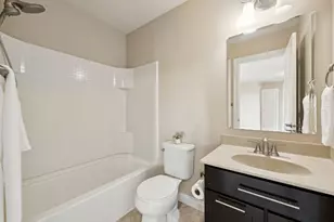 5115 Kimberly Ln N, Plymouth, MN 55446 - Photo 45