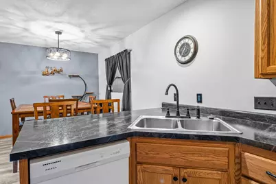 315 Roosevelt Street S #B, Cambridge, MN 55008 - Photo 9