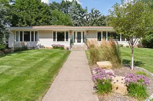 3072 Churchill St, Roseville, MN 55113 - Photo 1