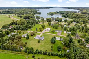 11331 Lakeview Heights Rd, Pine City, MN 55063 - Photo 3