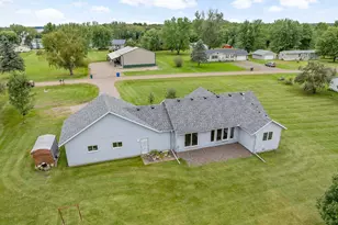 11331 Lakeview Heights Rd, Pokegama Twp, MN 55063 - Photo 49