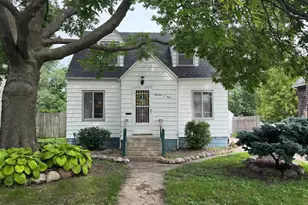 1404 9th Ave NW, Austin, MN 55912 - Photo 1