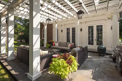 2400 W Lake Of The Isles Parkway, Minneapolis, MN 55405 - Photo 19