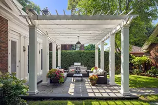 2400 W Lake of the Isles Pkwy, Minneapolis, MN 55405 - Photo 23