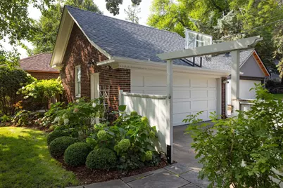 2400 W Lake Of The Isles Parkway, Minneapolis, MN 55405 - Photo 53