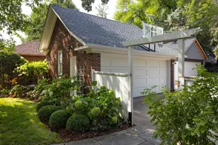 2400 W Lake of the Isles Pkwy, Minneapolis, MN 55405 - Photo 53