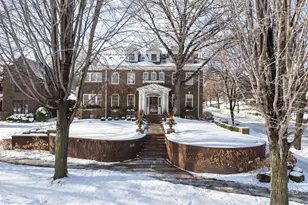 2400 W Lake of the Isles Pkwy, Minneapolis, MN 55405 - Photo 65