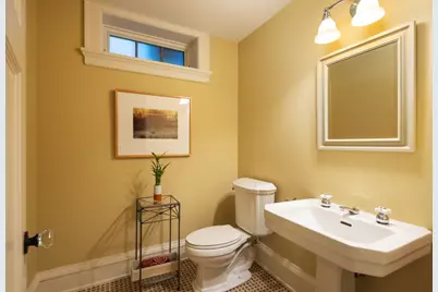 2400 W Lake Of The Isles Parkway, Minneapolis, MN 55405 - Photo 47