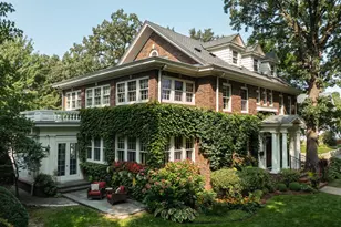 2400 W Lake of the Isles Pkwy, Minneapolis, MN 55405 - Photo 59