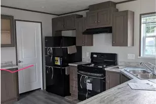 76 Rose Park, Melrose, MN 56352 - Photo 5