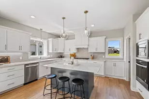 5324 176th St W, Lakeville, MN 55044 - Photo 3