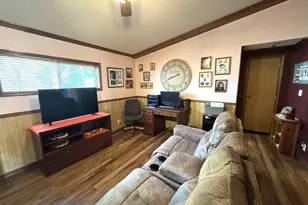 517 Locust Ave, Marshall, MN 56258 - Photo 23